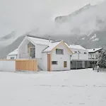 Achensee Designer Lake View Chalet, Modern Split-Level Apartment for 8 Vakantiehuis *