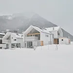 펜션 Architectural Lake View Chalet, Achensee *