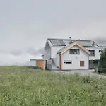 別荘 Architectural Lake View Chalet, Achensee