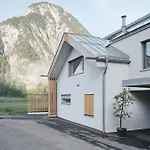 別荘 Architectural Lake View Chalet, Achensee