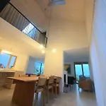 Architectural Lake View Chalet, Achensee 別荘
