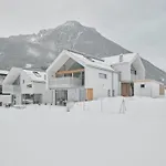 Feriehus Architectural Lake View Chalet, Achensee *