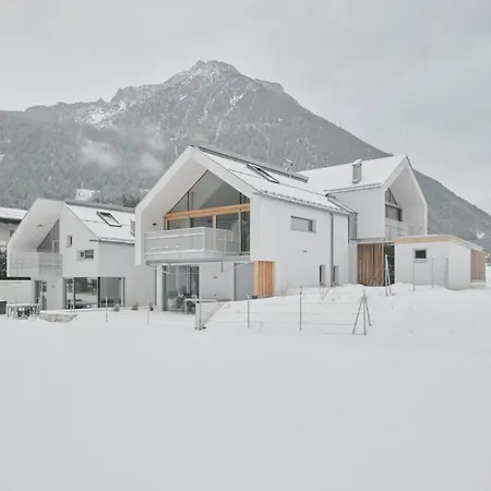 بيت للعطل Architectural View Chalet, Achensee *