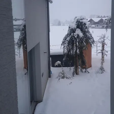 Urban Mountain Splitlevel With View